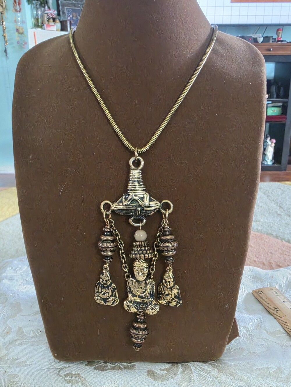 Vintage Crown Trifari 3 Buddhas Goldtone Chandelier Pendant.unsigned Necklace